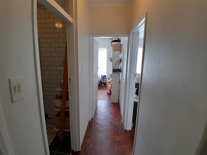 To Let 2 Bedroom Property for Rent in Kenilworth Western Cape